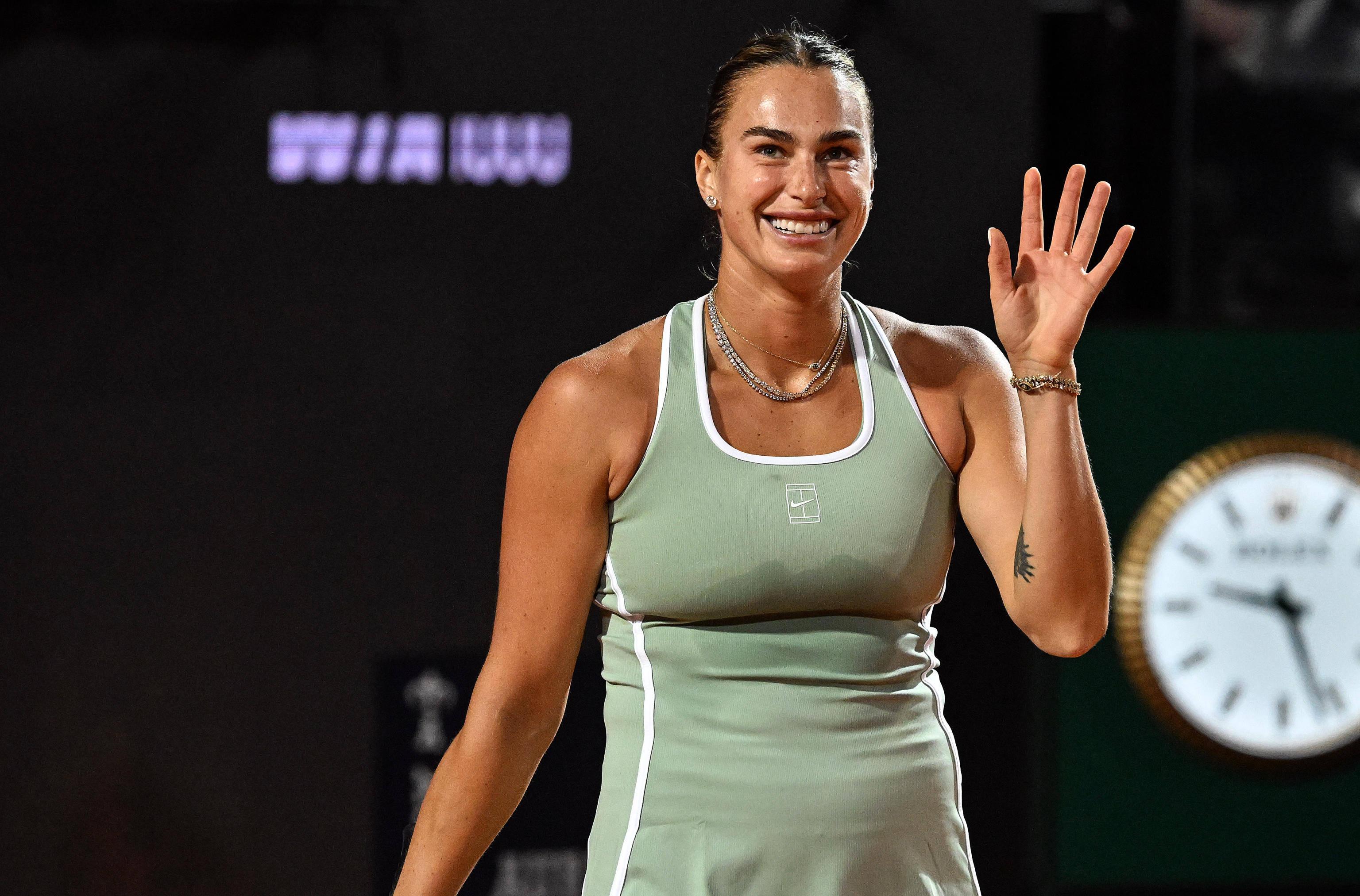 Sabalenka, Fransız Açık ve Wimbledon Şampiyonunu Sihirbaz Kılıçla Yener