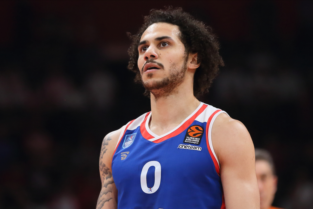 Larkin Efes'i Türk Şampiyonası yarı finaline taşıdı