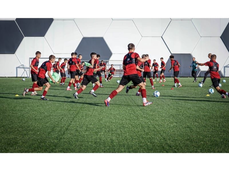 Bulgar Futbol Federasyonu Genç Talentler için Akademi Açtı