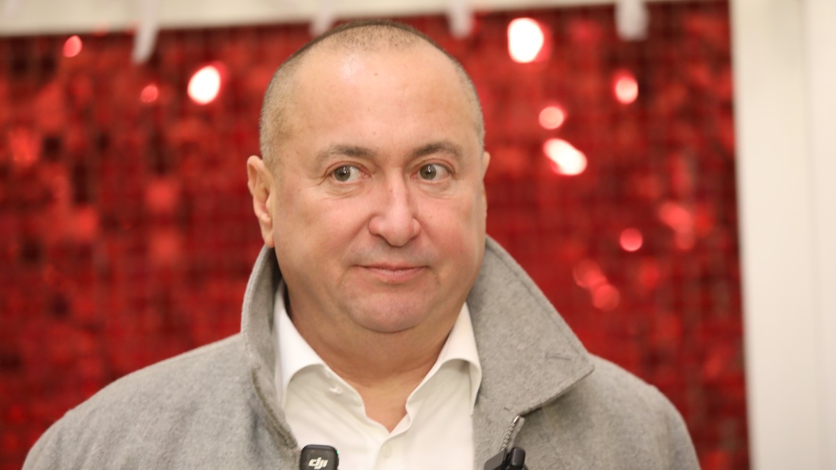 Sırp Şarkıcı Dani, Staro Pazovo'daki Bir Düğünden Tekme Aldı