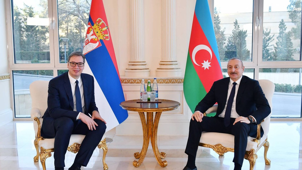 Sırbistan Cumhurbaşkanı Vučić, Azərbaycan Cumhurbaşkanı İtham Əliyev ile Baku'da Görüşüştü