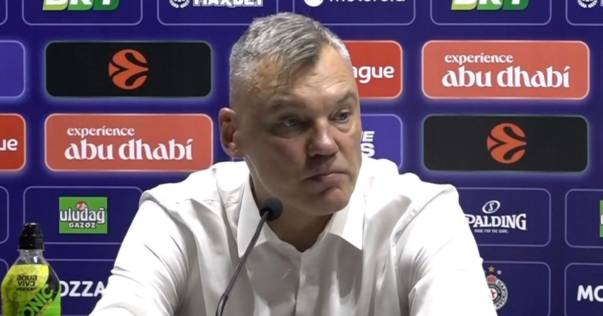 Jasikeviç, F4 EuroLigi Kaybedikten Sonra Takım Oynama Performansını Kritikle: "Suçluyduk"