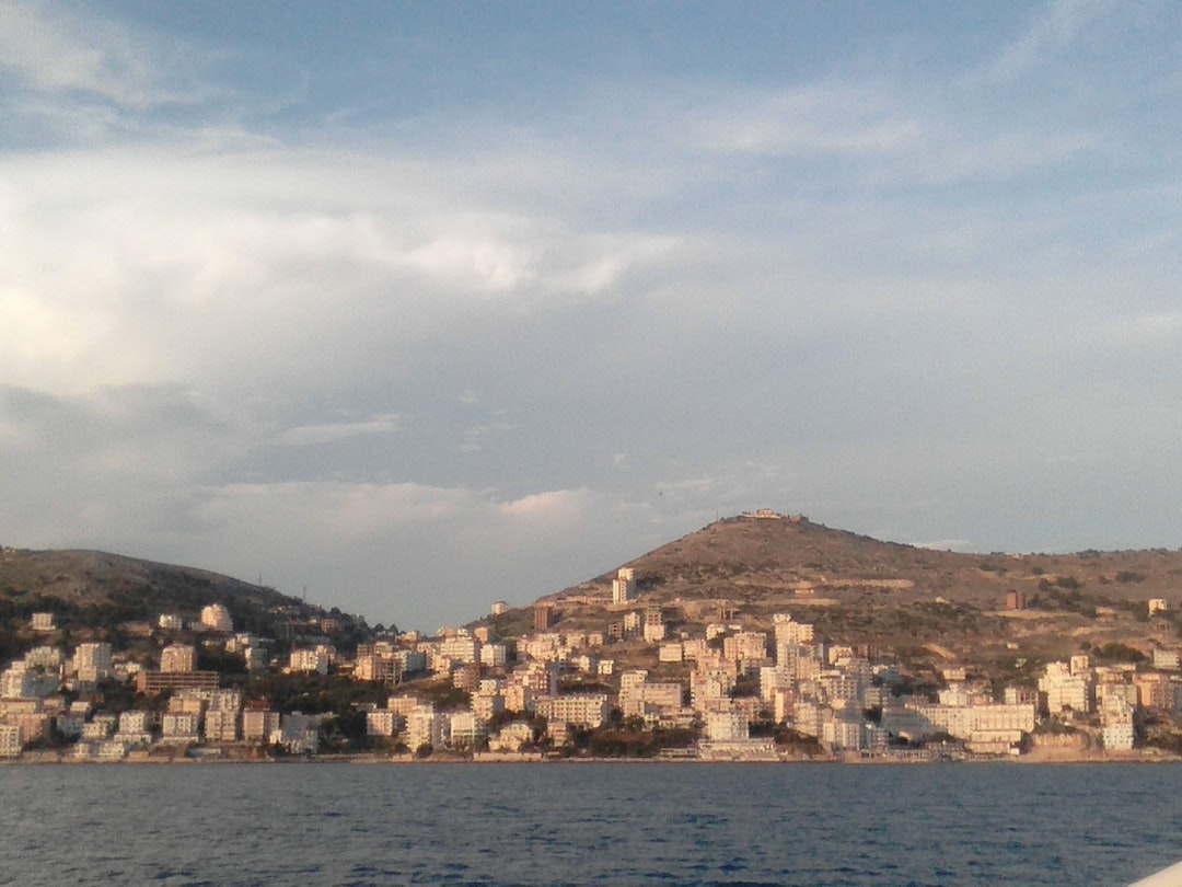 Adriyatık'ı Takip Etmek: Arnavutluk Sahilinde Durrës'ten Sarandë'ya Yelken