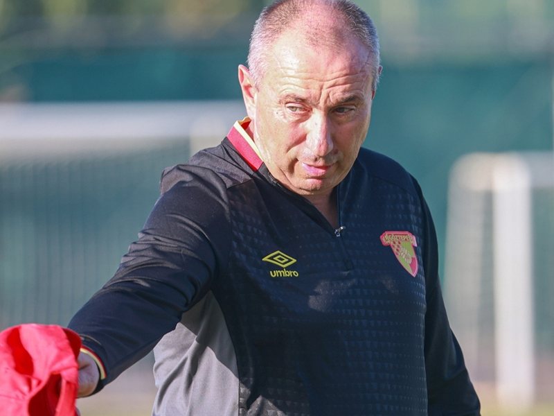 Stoilov ve Göztepe, 0-3 Final Kaybı Sonunda Avrupa Umutlarını Veda Etti