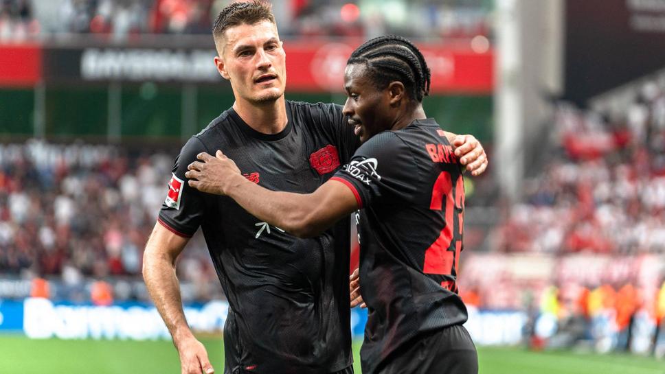 Bayer Leverkusen, RB Leipzig ile Šik'in Hattrickiyle Top 4 Savaşındaki Sıralamayı Karıştırıyor