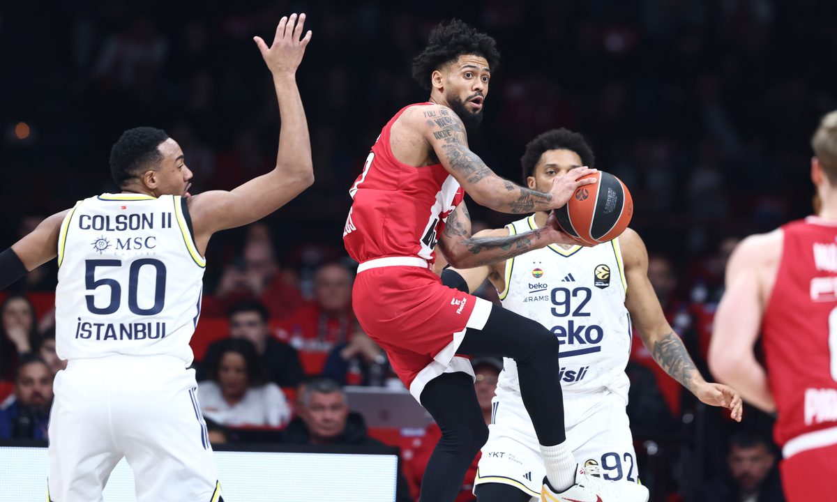 Olympiacos Final 4 Zaferi ile Güçlü Performansla Göz Altına Aldı
