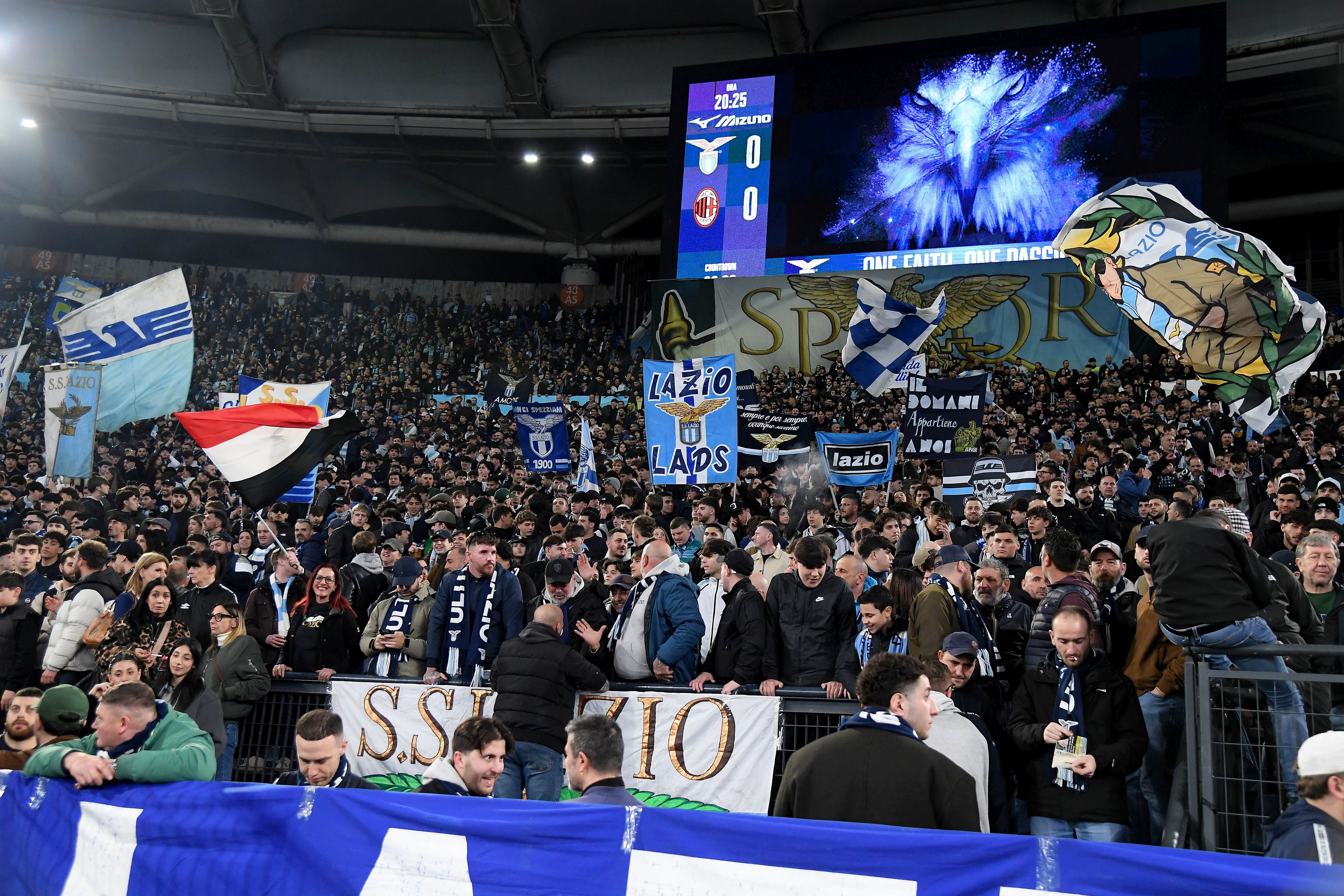 Lazio ve Inter Ultrası İki Takımdan Olan Maça Boykot Ediyor