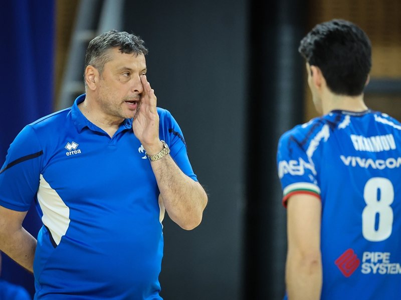 Jelazkov, 'Levski' için Yeni Bir Takım Oluşturmaya Çıkmış - Kapitan Skrimov Önde