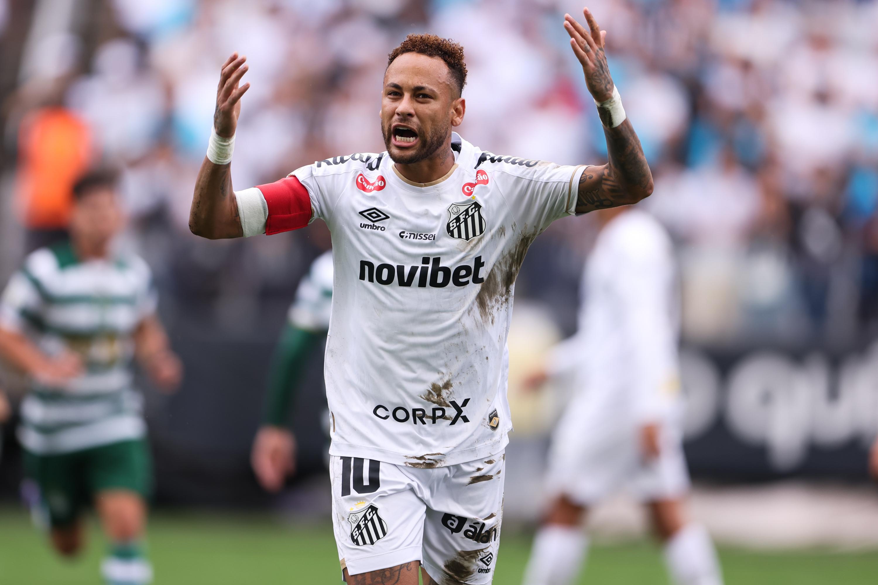 Neymar, Ciddi Yaralar Sonrası İyileşirken Anlamı Yok Kritiklere Karşı Kalkındı
