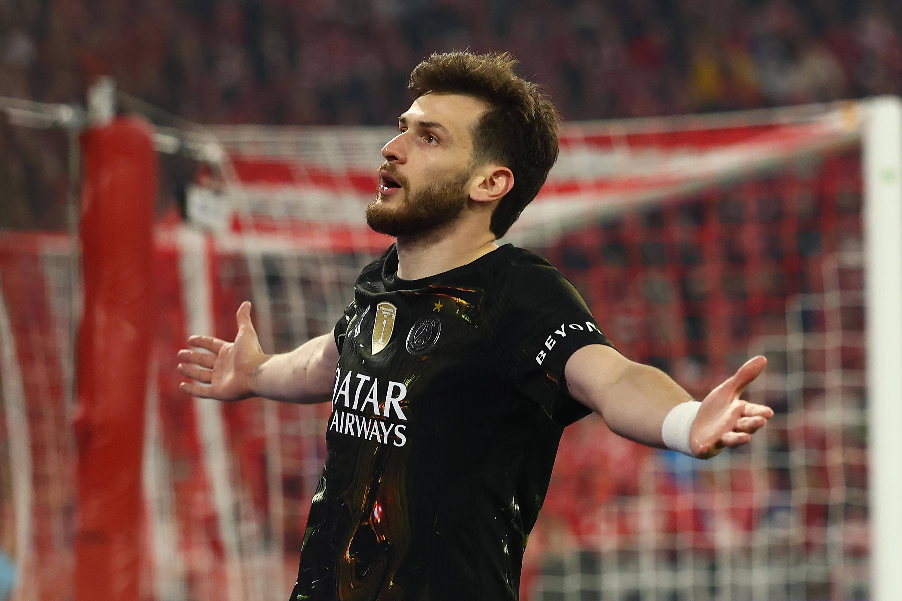 Kvaratskhelia, Champions League'de Başarılı Performansla Rekorlara Tekbaşlı