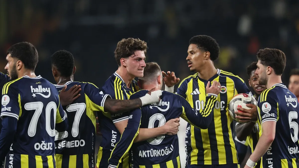 2026-2027 Sezondaki Fenerbahçe'nin Muhtemel Rakipleri Belirtildi