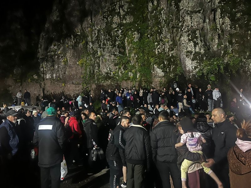 Binler Dambal Dağındaki İyileştirici Kaynakta Toplandı