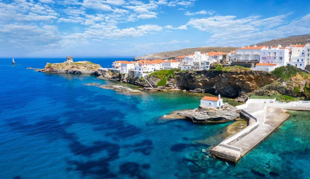 The Times, Andros'u Yunanistan'ın en otantik adalarından biri olarak övdü