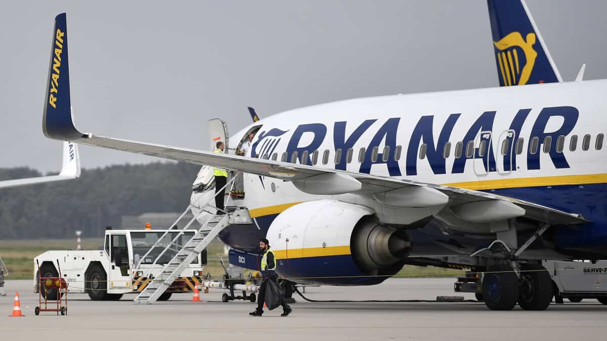 Ryanair Ekim ayında Selanik tabana kapak atıyor, Turizm ve İş Güvenliği Endişeleri Çıkıyor