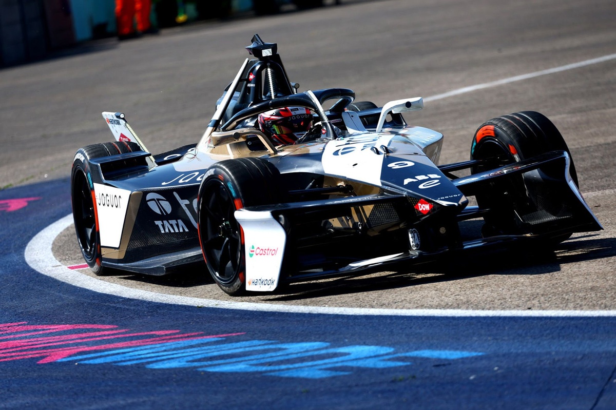 Formula E Berlin E-Prix: Evans 17. Sıradan 2. Yarışı Baskın Kazananı Oluyor