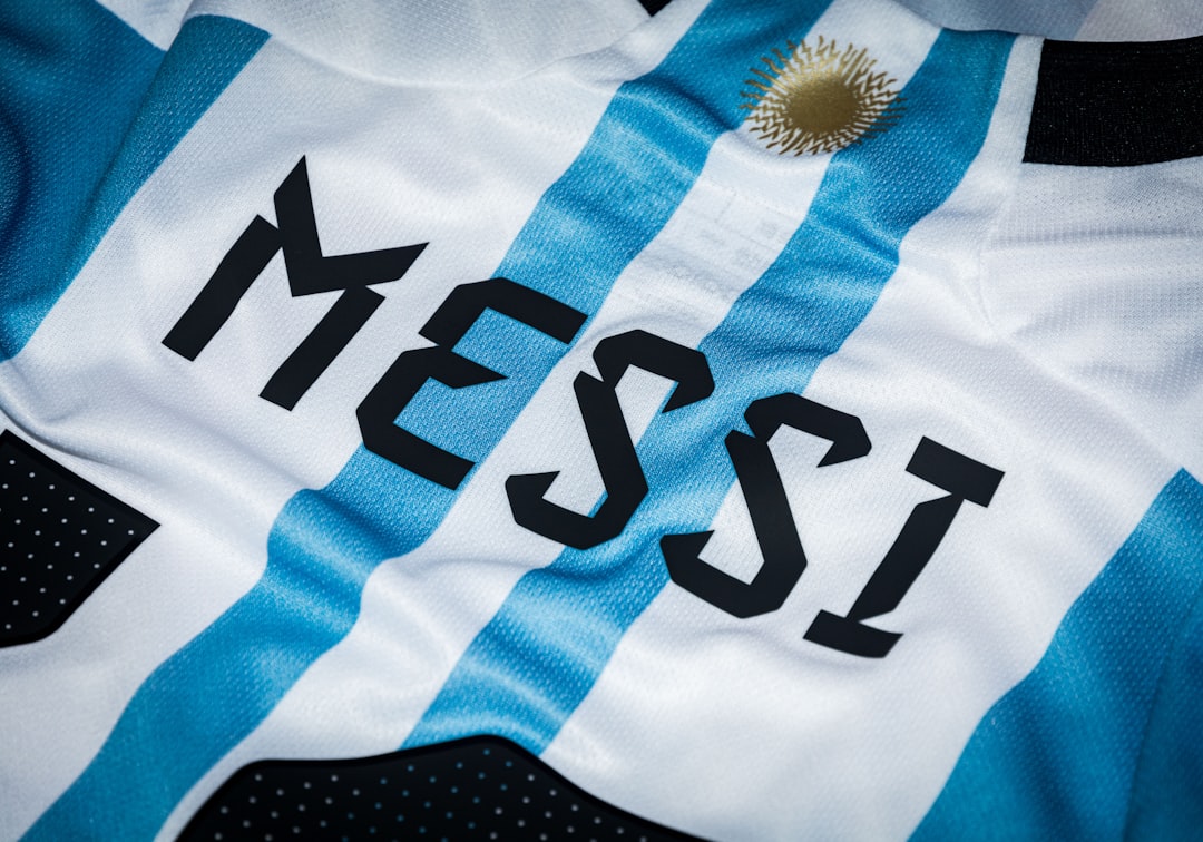 Messi Etkisi: Lionel Messi'nin Global Markasının Futbolun Ticari Geleceğini Nasıl Şekillendirmeye Devam Ettiği