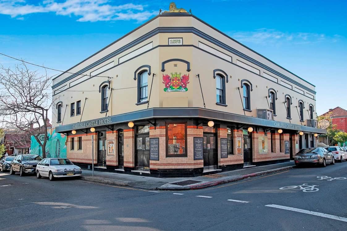 Kospetas Ailesinin Universal Hotels'ı, Newtown'un Carlisle Castle Hotel'ını satın alıyor