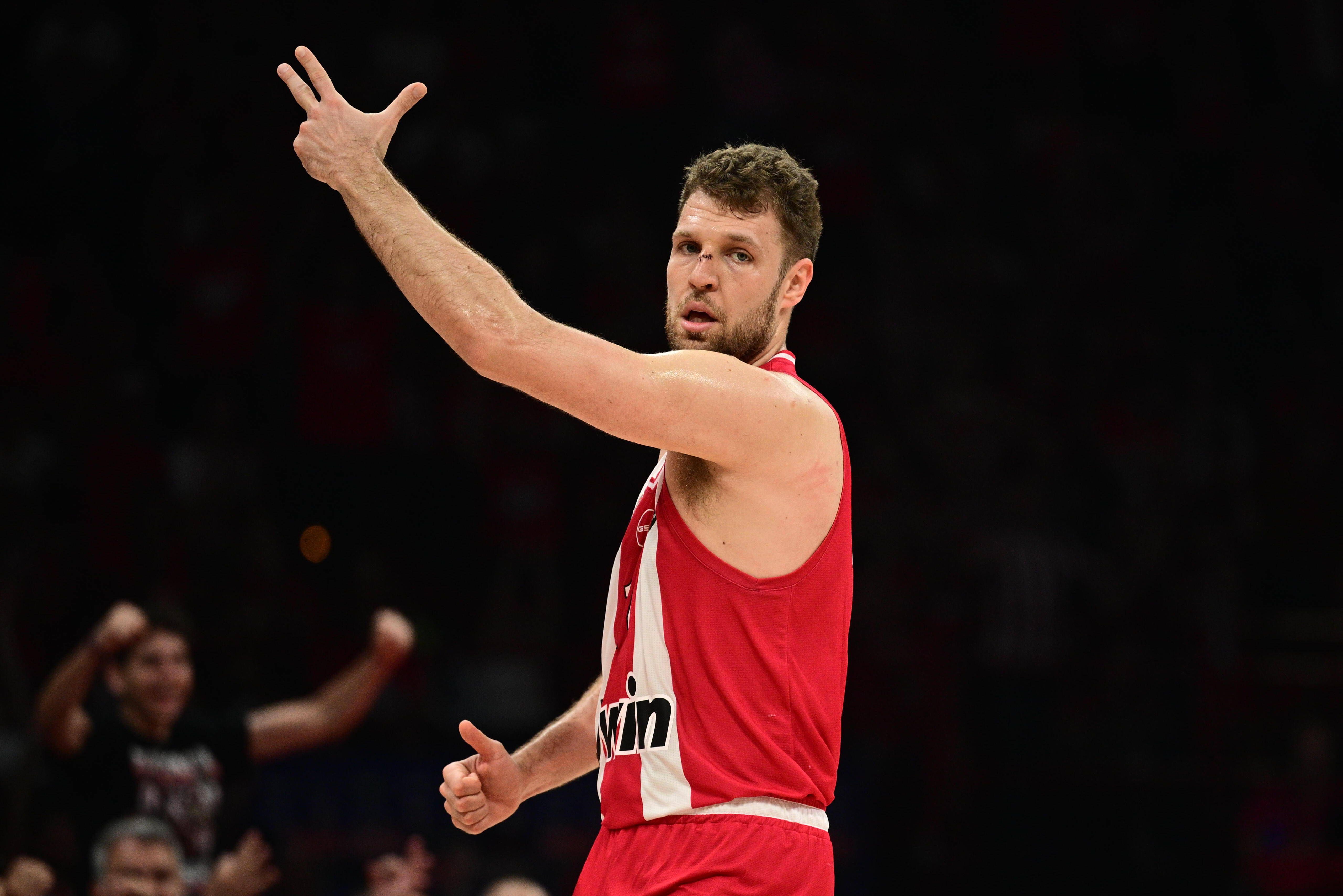 Can Vesenkov ve Takımı Monaco'yu Bitirecek?