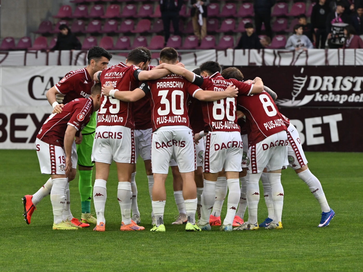 Rapid Gelecek Sezona Hazırlanıyor! Hangi Oyuncu Giulești'ye Geri Dönüyor
