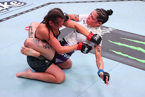 Alice Ardelean, Benzersiz "Kapsül Kilidi" İle UFC Zaferi