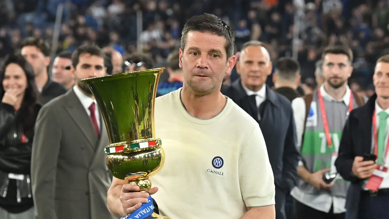 Inter'in Şampiyonluk Seferinin Ardından Cristi Chivu Futboldan Ayrılıyor