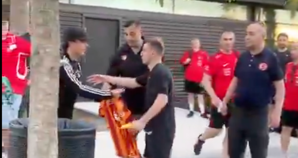 Kerem Aktürkoğlu, Galatasaray Formasını İmzalamayarak Çılgınlık Yaratıyor