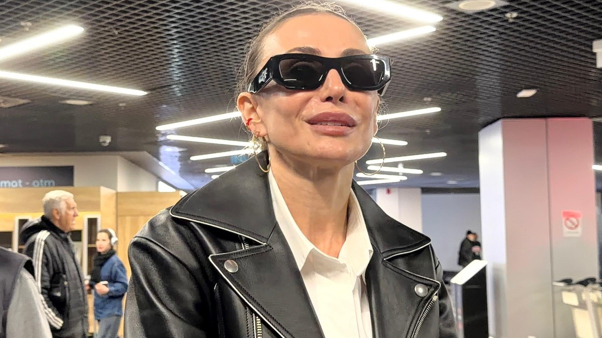 Emina Jahović, Başarıyla Son Şarkılarını Veren Sırbistan'dan İstanbul'a Döndü