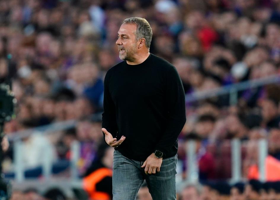 Flick, Barcelonanın 2028'e Kadar Sözleşmesini Prolonge Etti