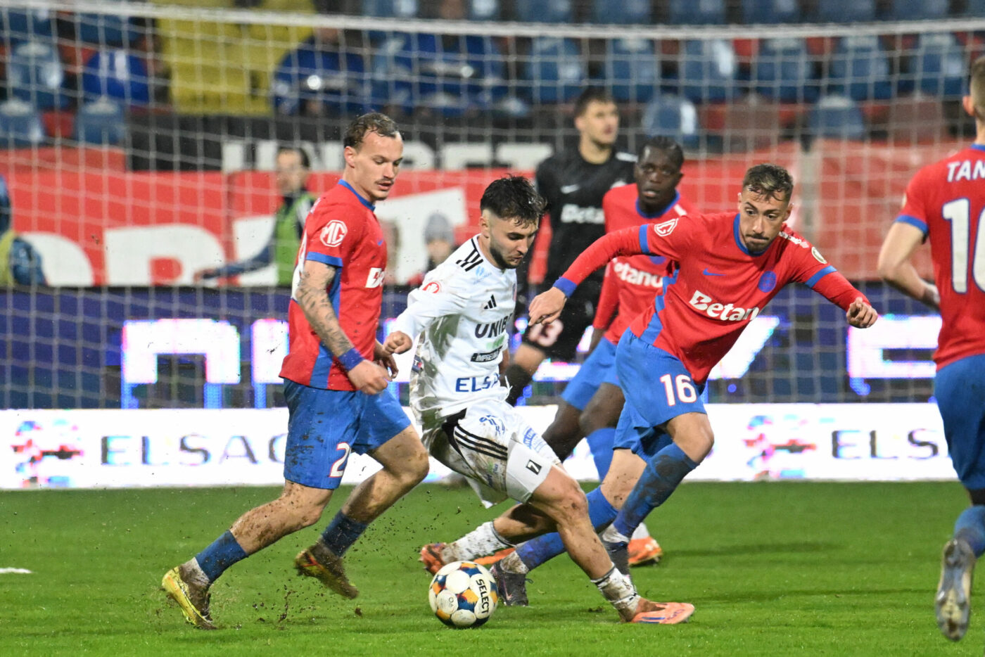 FCSB vs Botoșani: UEFA Konferans Ligi Playoff Yarı Finali TV Akışı