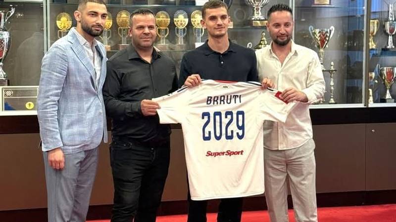 Hajduk ilk takviyesini getirdi! Etnik Brruti Split kulübüne katıldı