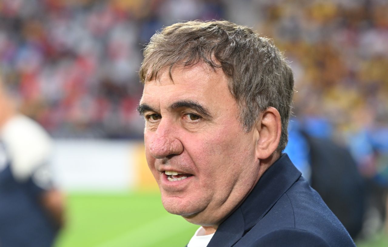 Hagi'nin Kükremesi: Romanya Galleri 2-1 Yendi, Koçun İlk Zaferi