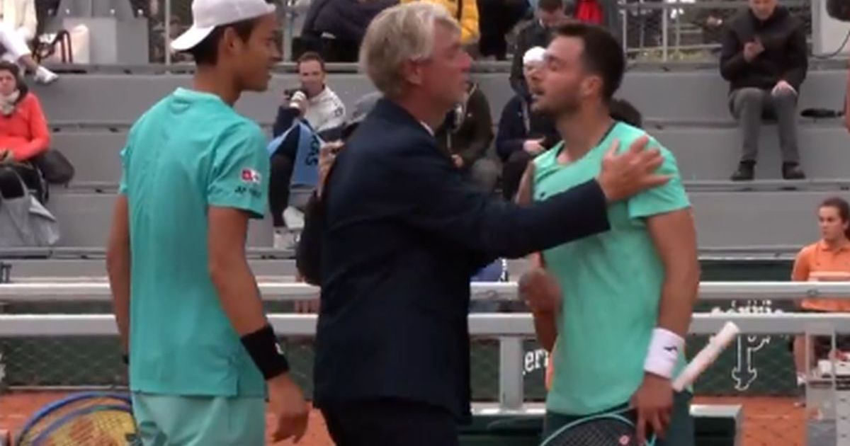 Roland Garros Eleme Muhabbetinde Skandal, Hakem Çatışmayı Önledi