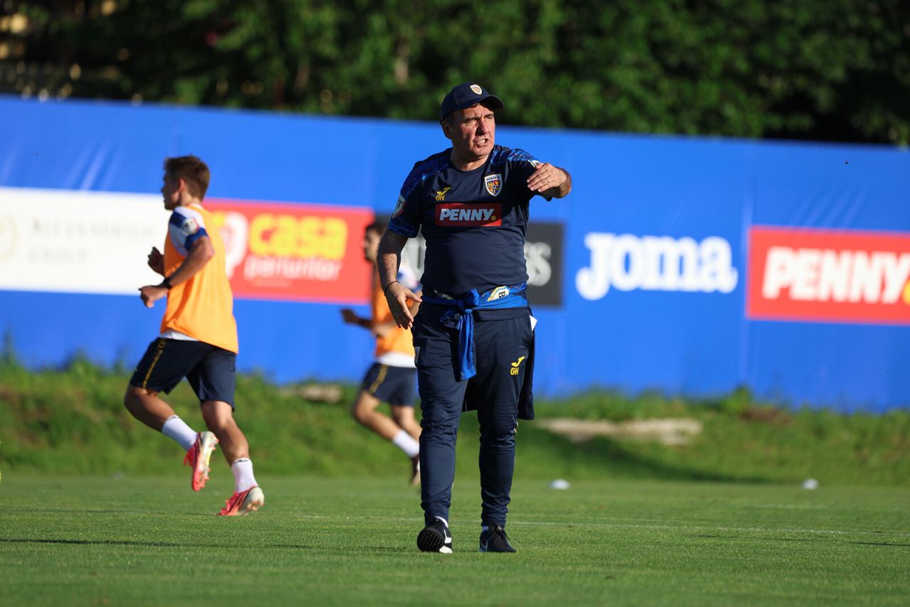 Hagi kadroyu ikiye ayırıyor: Gürcistan derbisine 9 yıldız katılmıyor
