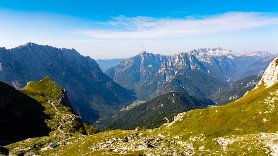 Taş Üstünde Uyumak: Triglav Ulusal Parkı'ndaki Vrata Vadisi'nin Çıplak Gerçekleri