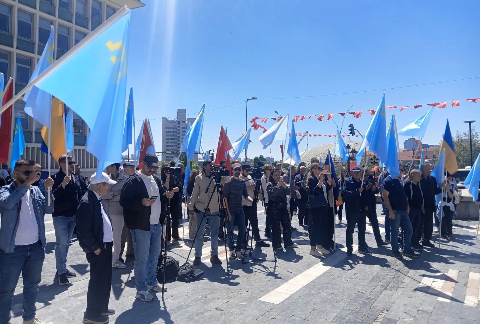 TÜRKİYE Kırım Tatar ve Çerkes İdaresinin 82. ve 162. Yılına Saygı Gösterdi
