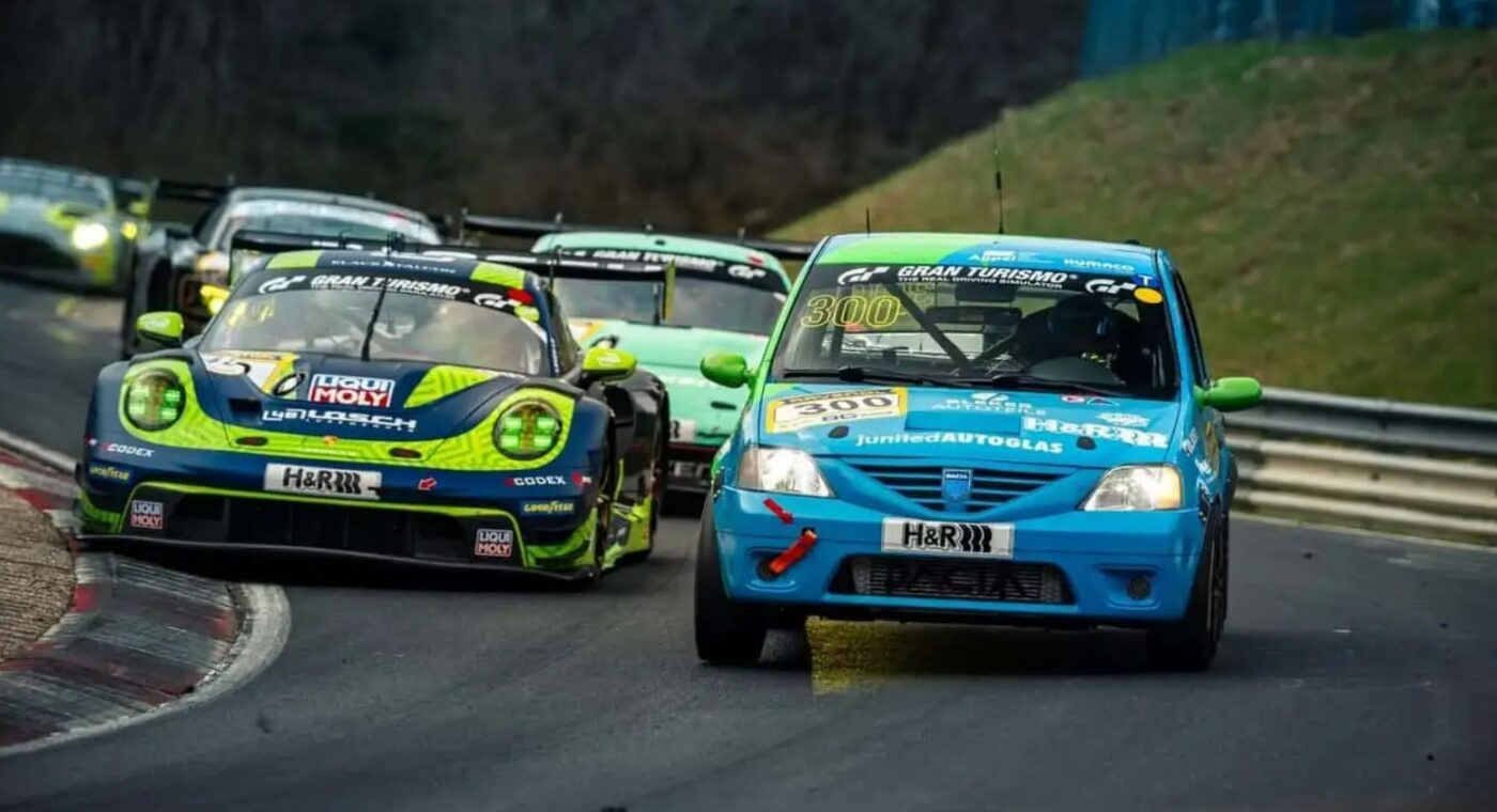Dacia Logan Nürburgring 24 Saat Yarışında Parlak Görünüm Verdi