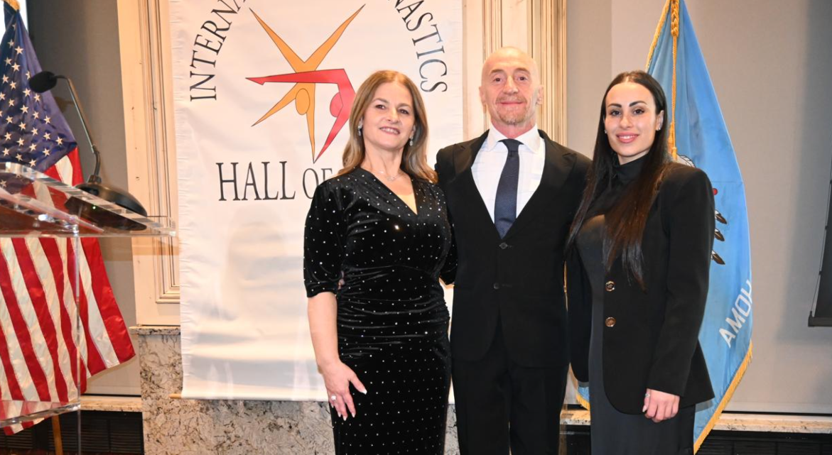 Nadia Comaneci Oklahomada Hall of Fame'a Üç Jimnastı Sıraladı