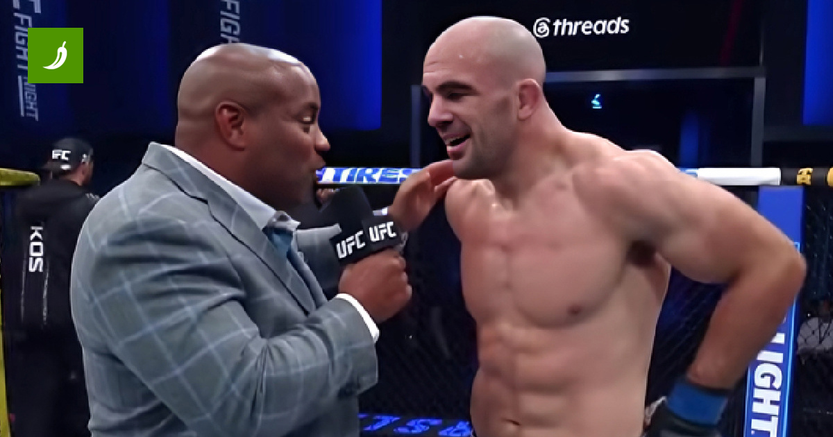 Erslan UFC'deki İlk Zaferini Cormier'in Yanılgısı Sonrası Kazandı