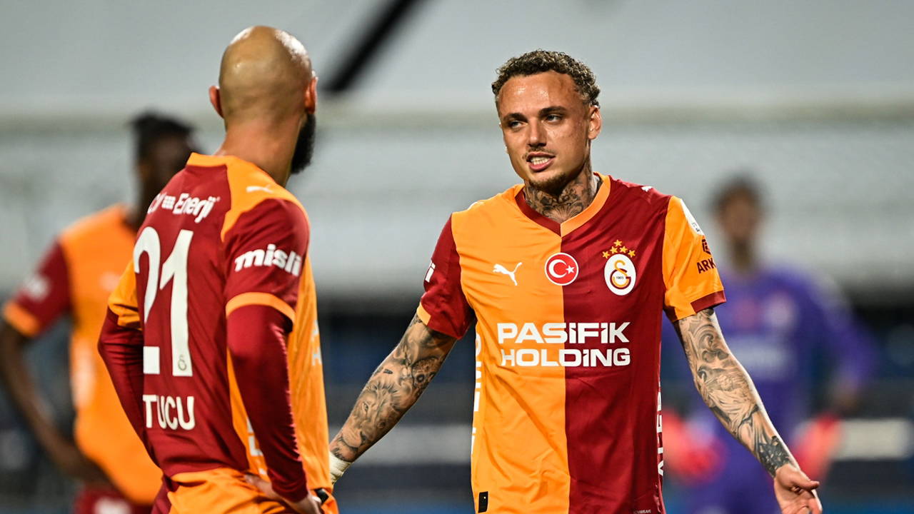 Galatasaray Yıllık Sonunda Üç Futbolcuyla Yollarını Ayırdı