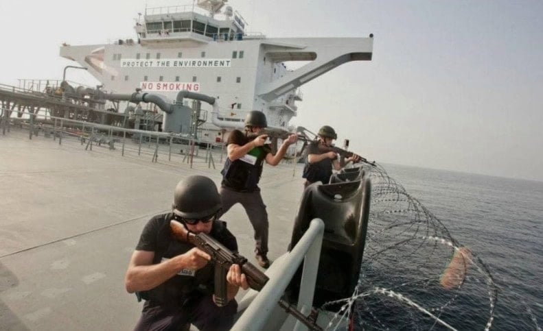 Yunan Güvenlik Şirketi Gemilere Silahlı Güvenlikler Öneriyor