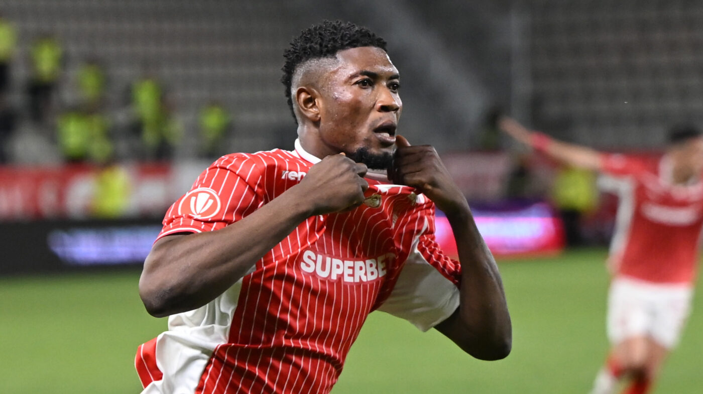 Kennedy Boateng'in Dinamo'daki Geleceği Belirsiz, Türk İhtilafları Artıyor