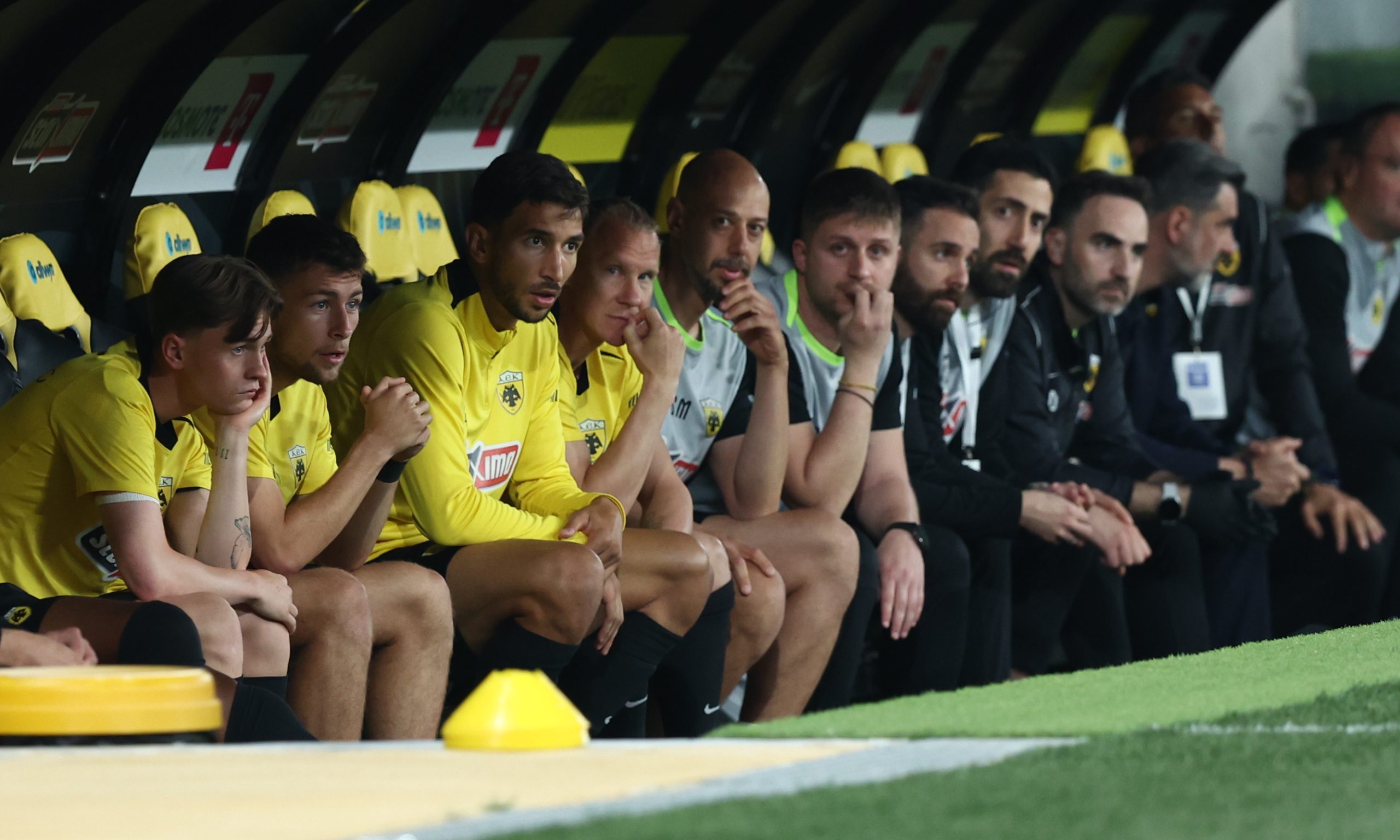 AEK: Yeni Sezon için Ana Pozisyonları Güçlendiriyor