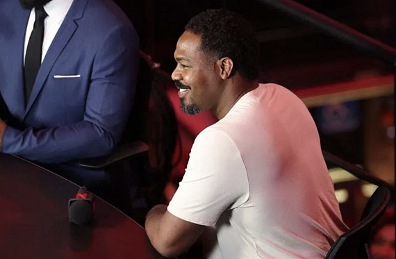 Jon Jones MVP Promosyonunu UFC'dan Daha İyi Olarak Söyleyin