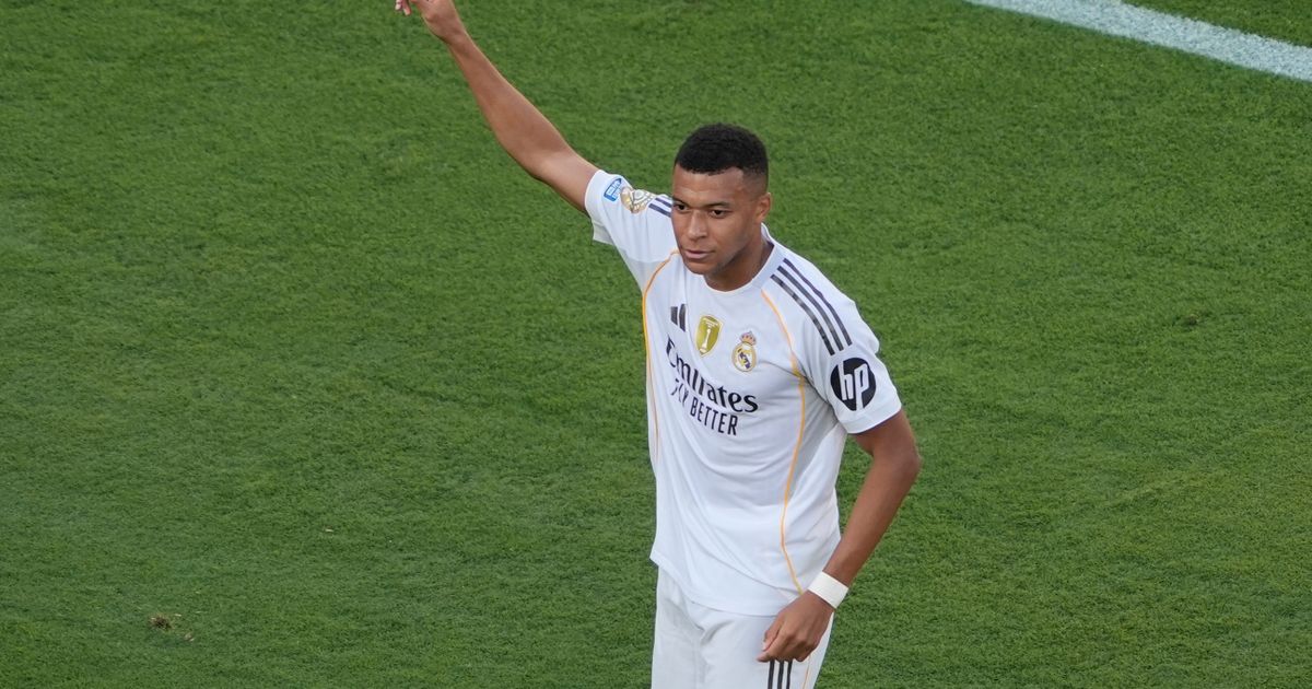 Chelsea, Rekorları Kırabilecek Kylian Mbappé'yi Aşırı Sert Tüketiyor