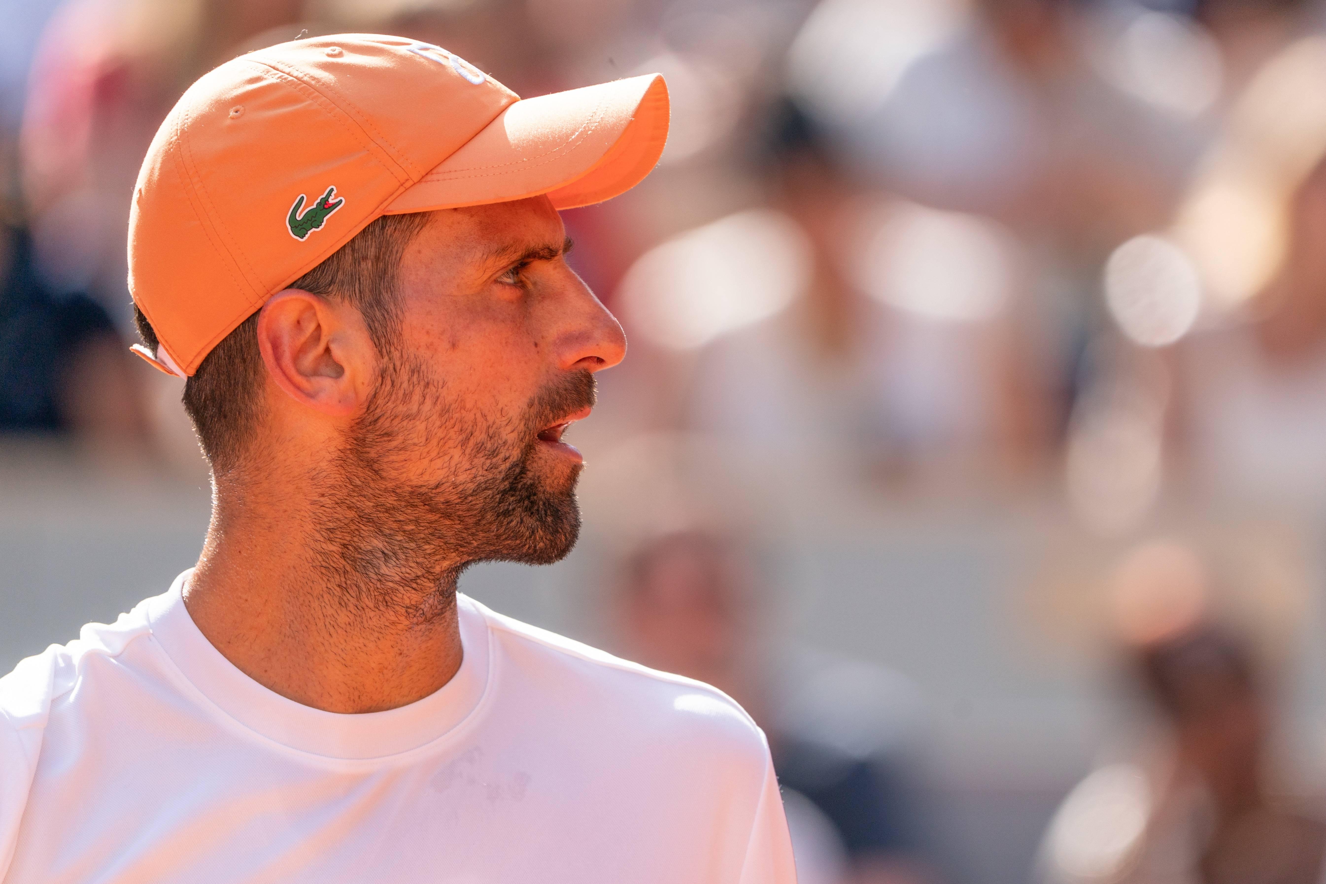 Djokovich Yalnız: Medvedev, Roland Garros'ta Efsaneyi Destekliyor