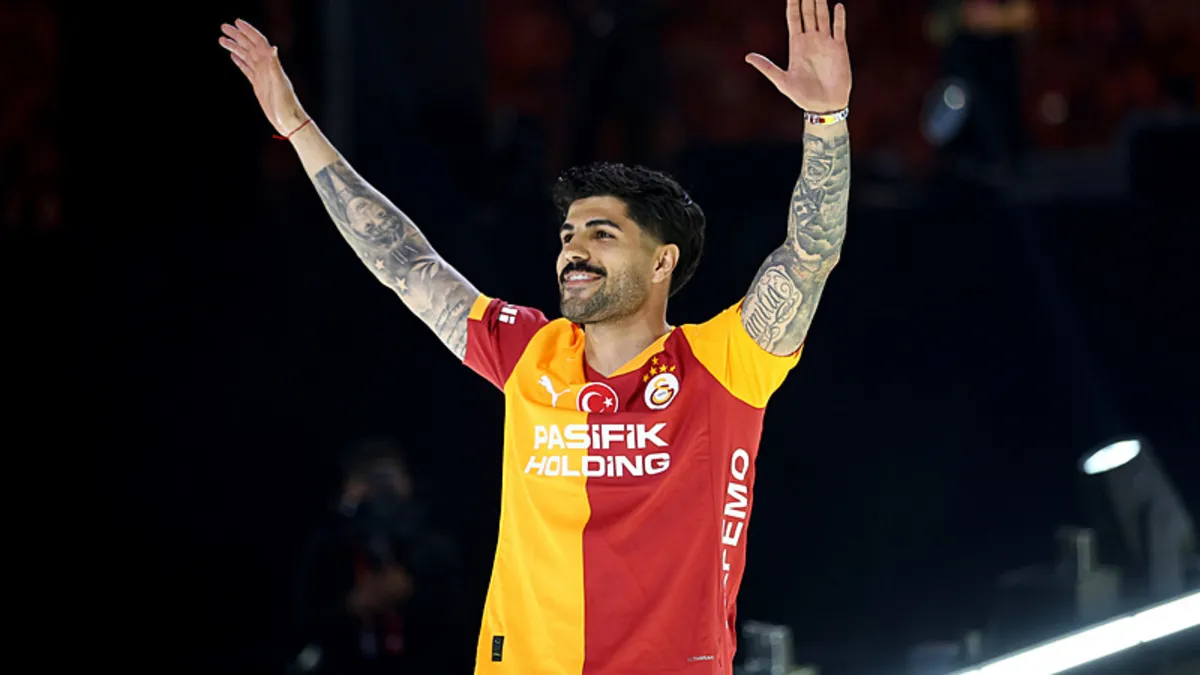 Eren Elmalı: "Önceliğimiz Galatasaray ile Avrupa'da büyük bir kupa kaldırmak"