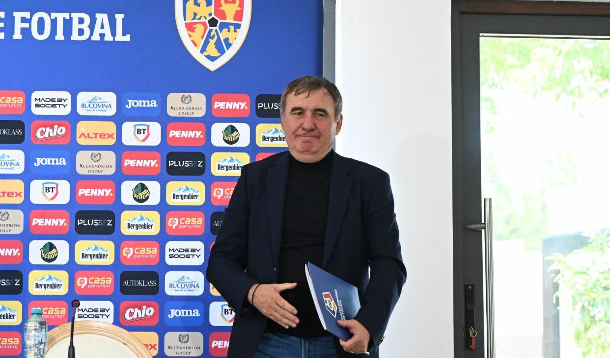 Romanya Mircea Lucescu Anısına Bir Uçak Adlandırıyor