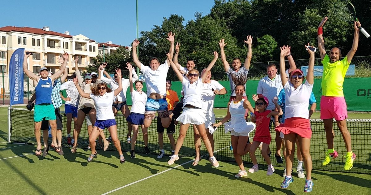 Sozopol'deki Tenis Kampı Presyan Koev'in Koordinasyonuyla Aşkına Sahip Kullanıcıları Topluyor