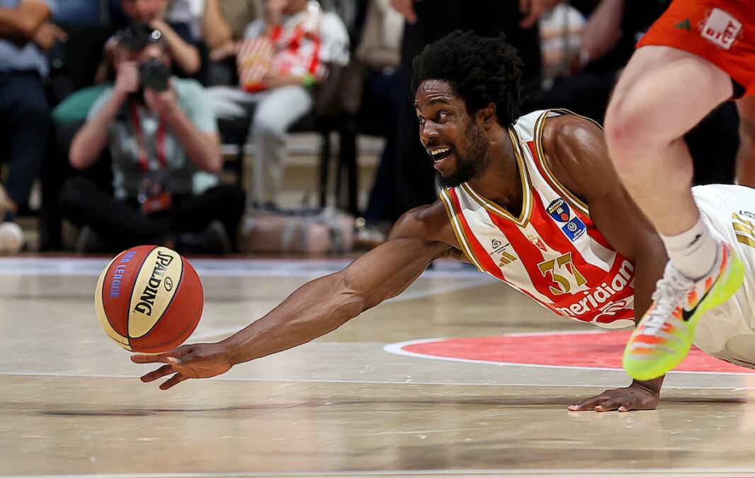 Kırmızı Yıldız Basketbol ABA Ligi Yarı Finaline Kontroverstlerin Ortağı