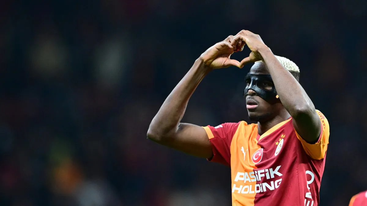Chelle'nin Yorumlarının Ardından Osimhen'den Transfer Yanıtı